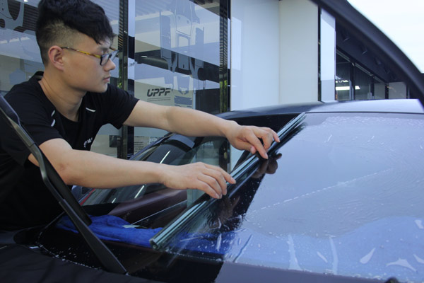 深圳汽车贴膜技工展示